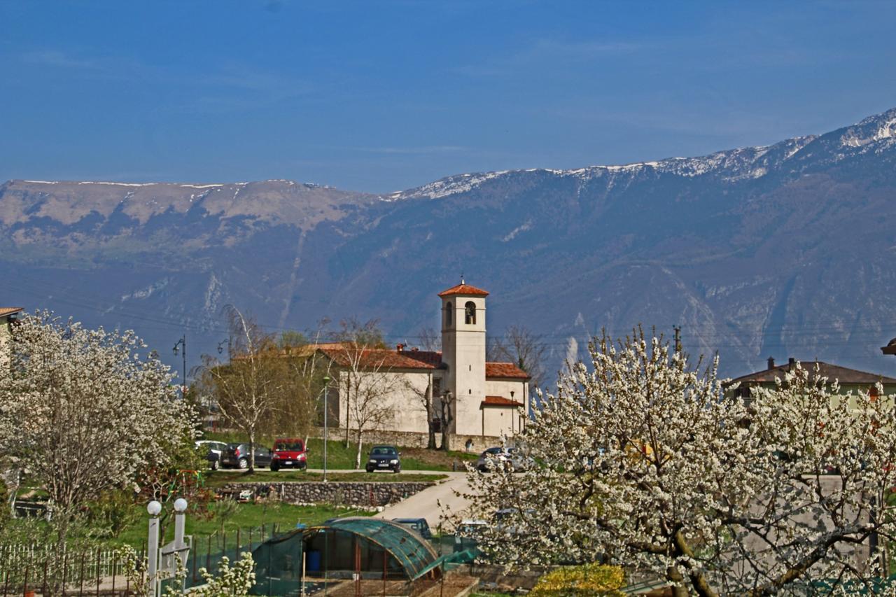 Casa Del Borgo Pregasio Garden And View By Gardadomusmea Villa Tremosine Екстериор снимка